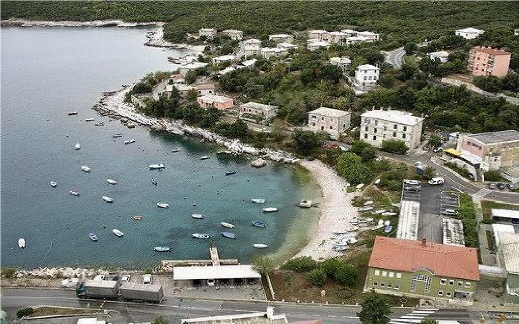 Apartment Milevoj Koromačno Esterno foto
